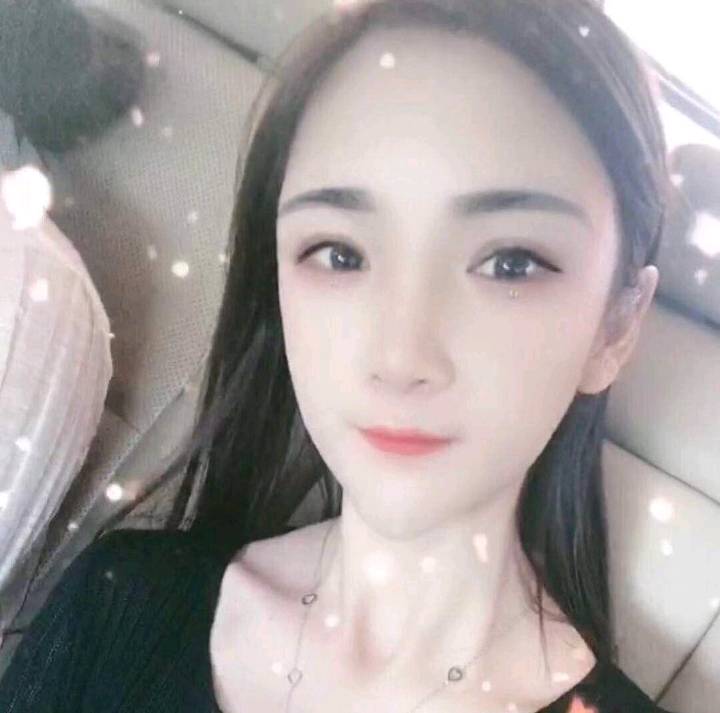 东莞南城的极品小姐姐  身材火辣